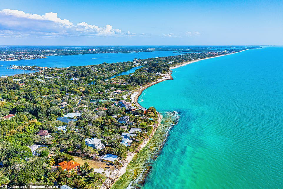Top 9 Cheapest beach towns in florida
